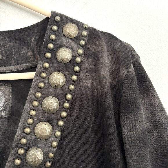 Double D Ranch Long Sleeve Gray Studded V-Neck Tunic Top Women’s Size Medium - Picture 4 of 10